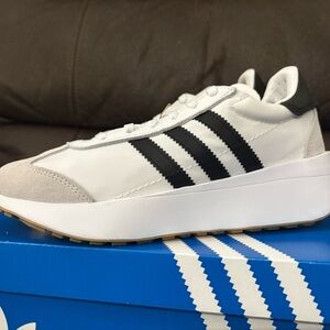 Adidas White and Black country XLG Sneakers brands new in box.